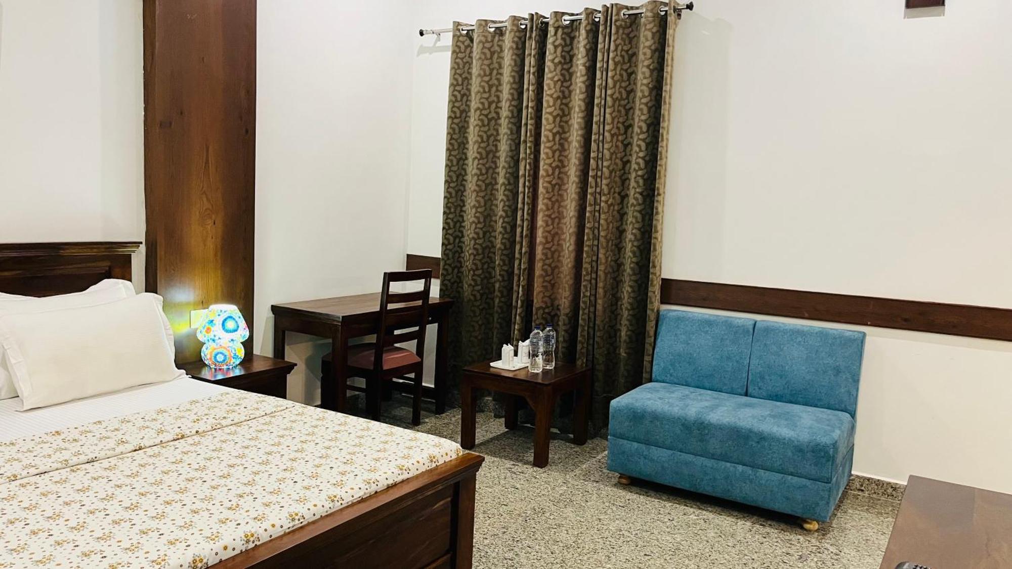 Hotel Sunbird ภารัตปูร์ ภายนอก รูปภาพ