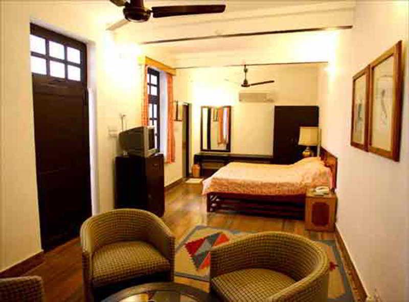 Hotel Sunbird ภารัตปูร์ ภายนอก รูปภาพ